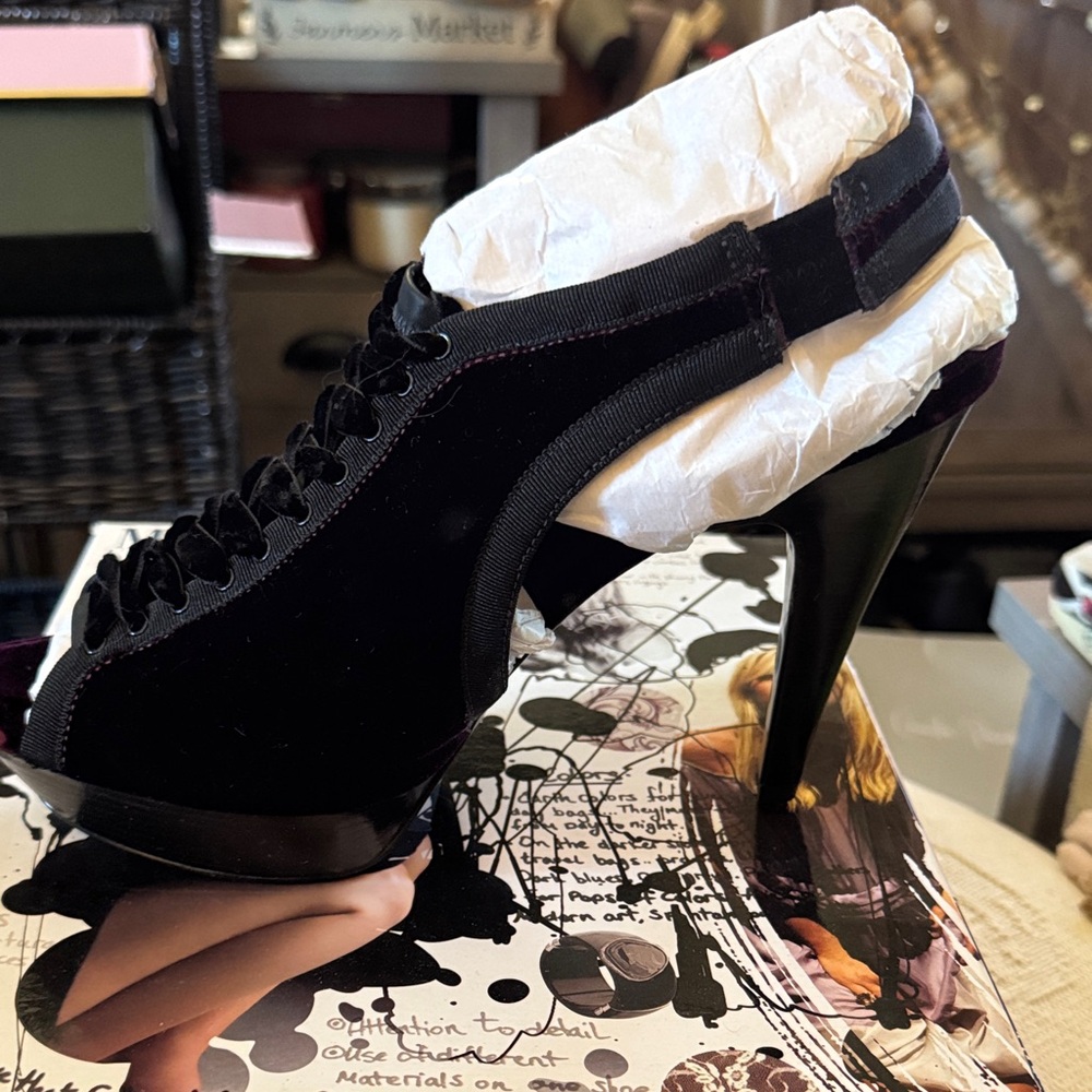 Elegant Black High Heel Women's Shoes